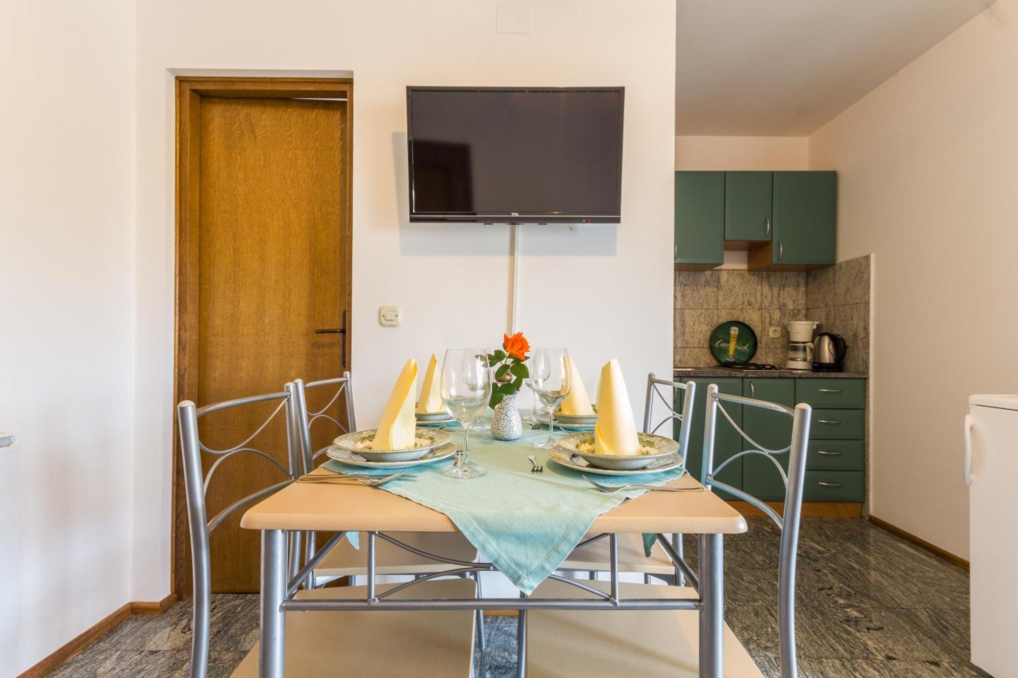 Apartments And Rooms Michaela Fažana Pokoj fotografie