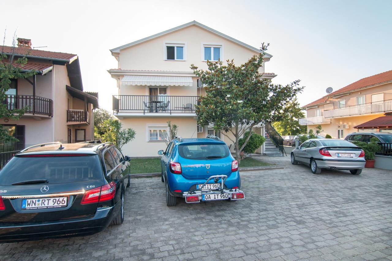 Apartments And Rooms Michaela Fažana Exteriér fotografie